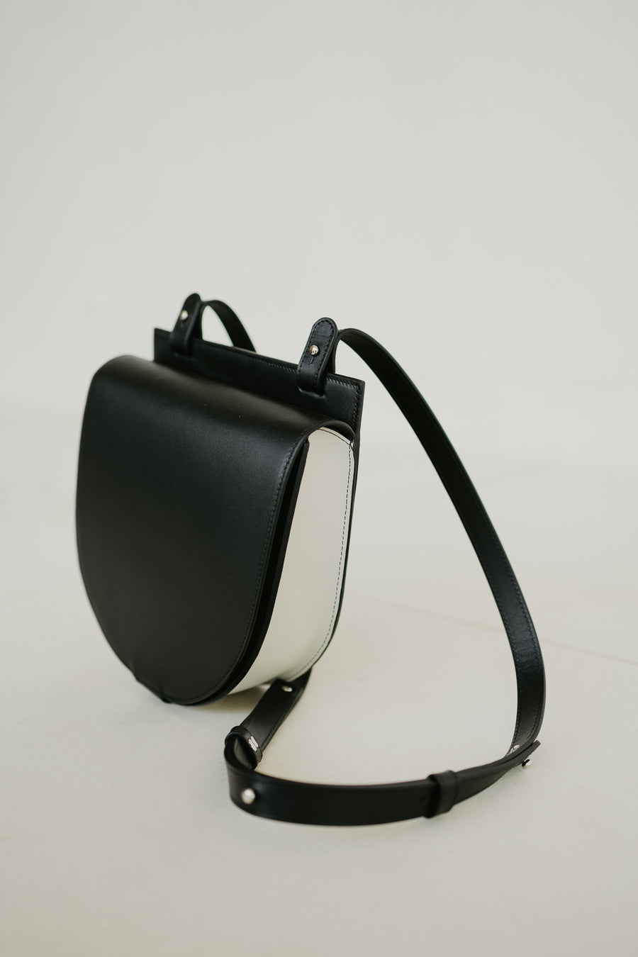 Single Saddle | Black - White Pure