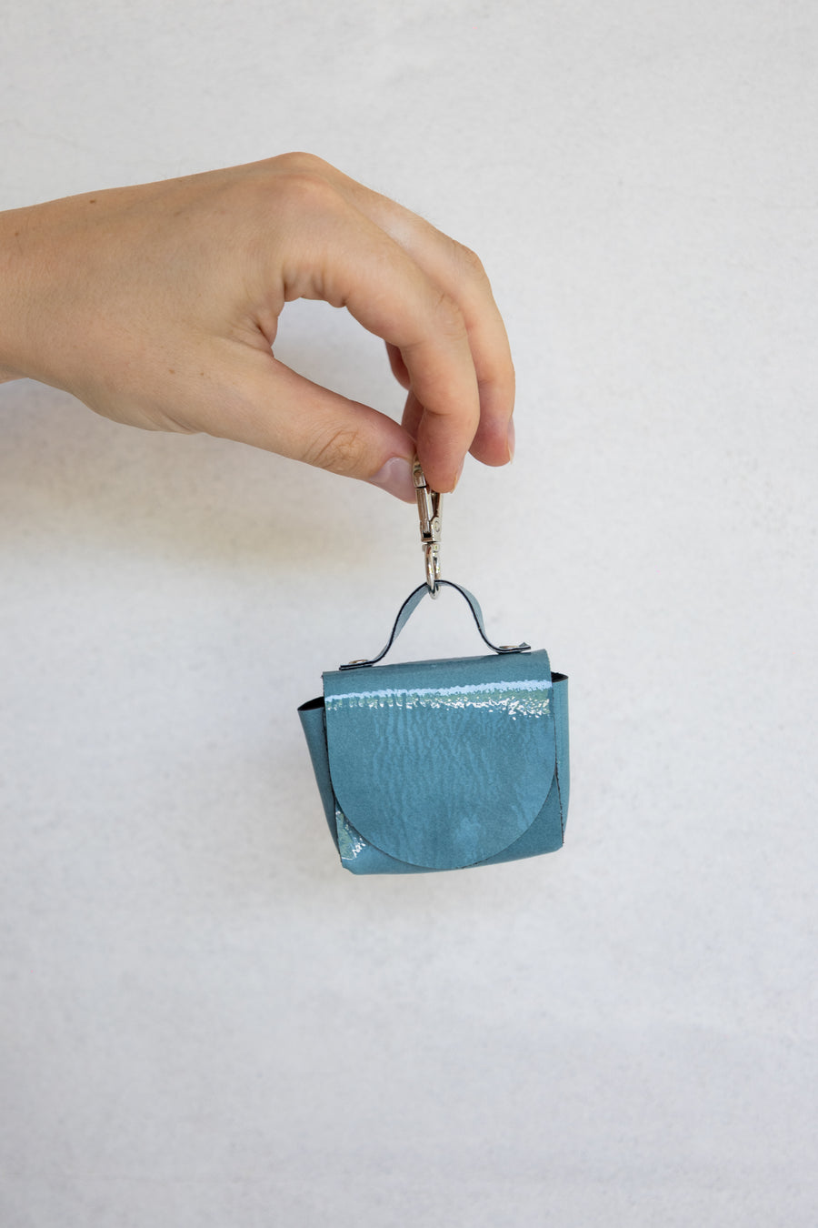 Keychain | Nano Briefcase Bari Stone