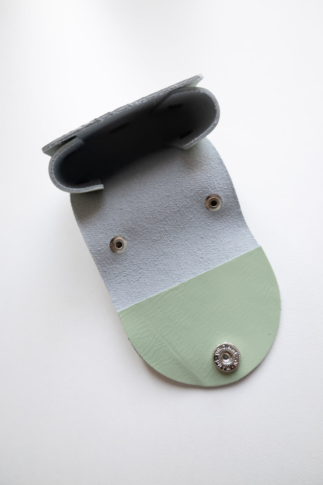 Keychain | Nano Briefcase Peppermint Stone