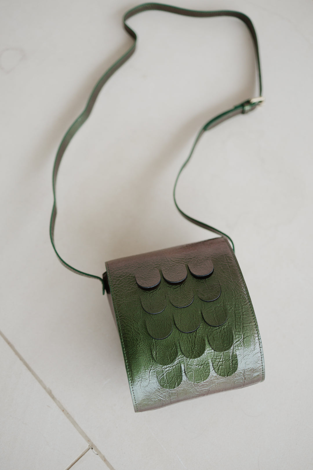 Mini Scales | Kiwi Rose Stone