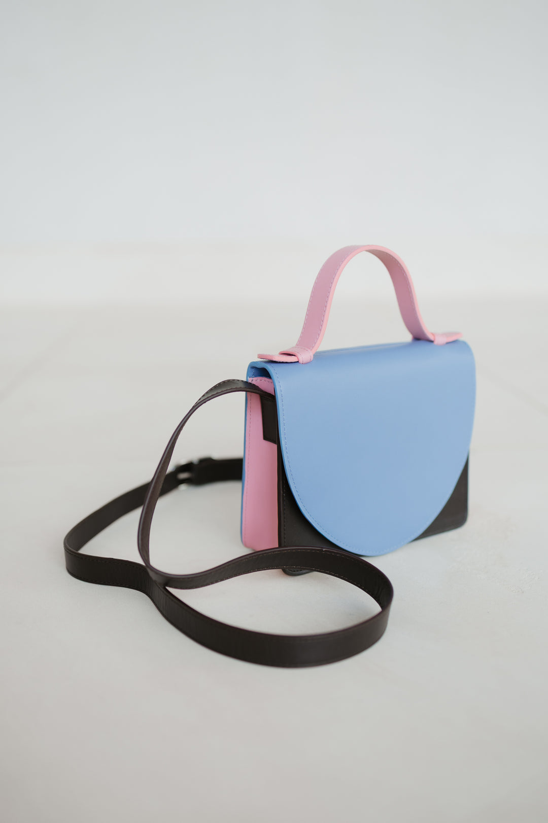 Micro Briefcase | Combi Ebony / Bleu Ciel / Bubblegum