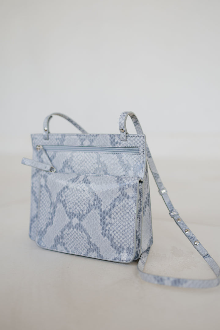 Double Pouch | Python