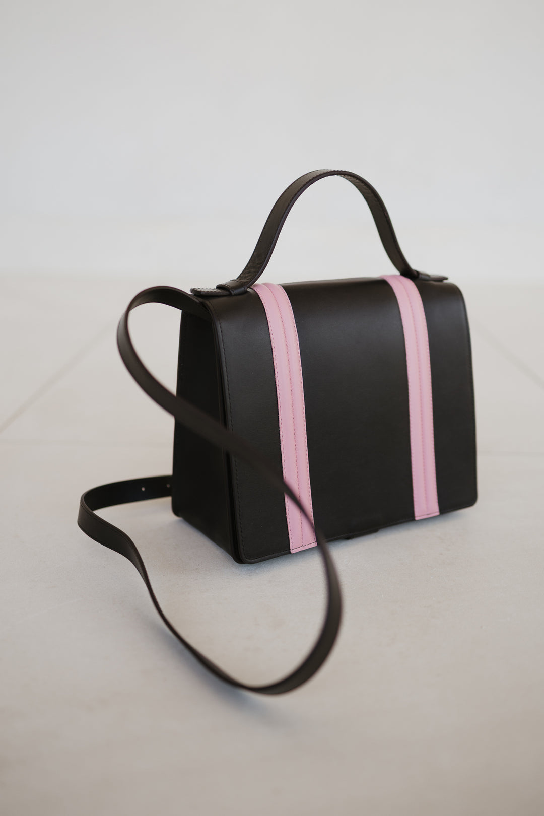 Mini Briefcase Doublé | Ebony / Bubblegum