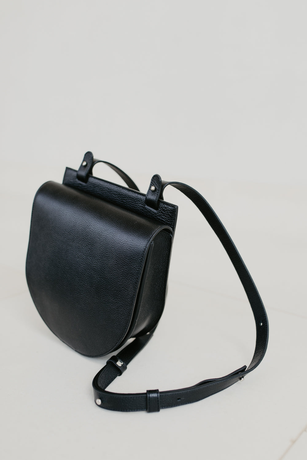 Single Saddle | Black Structured