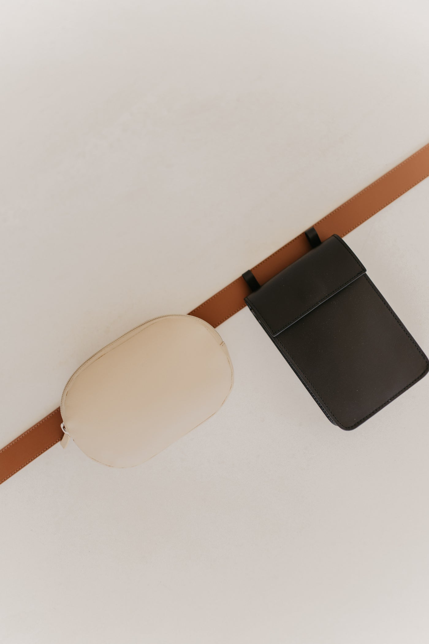 Belt Bag Tricolor: Belt XL Cognac + Rectangle Black + Oval Sand
