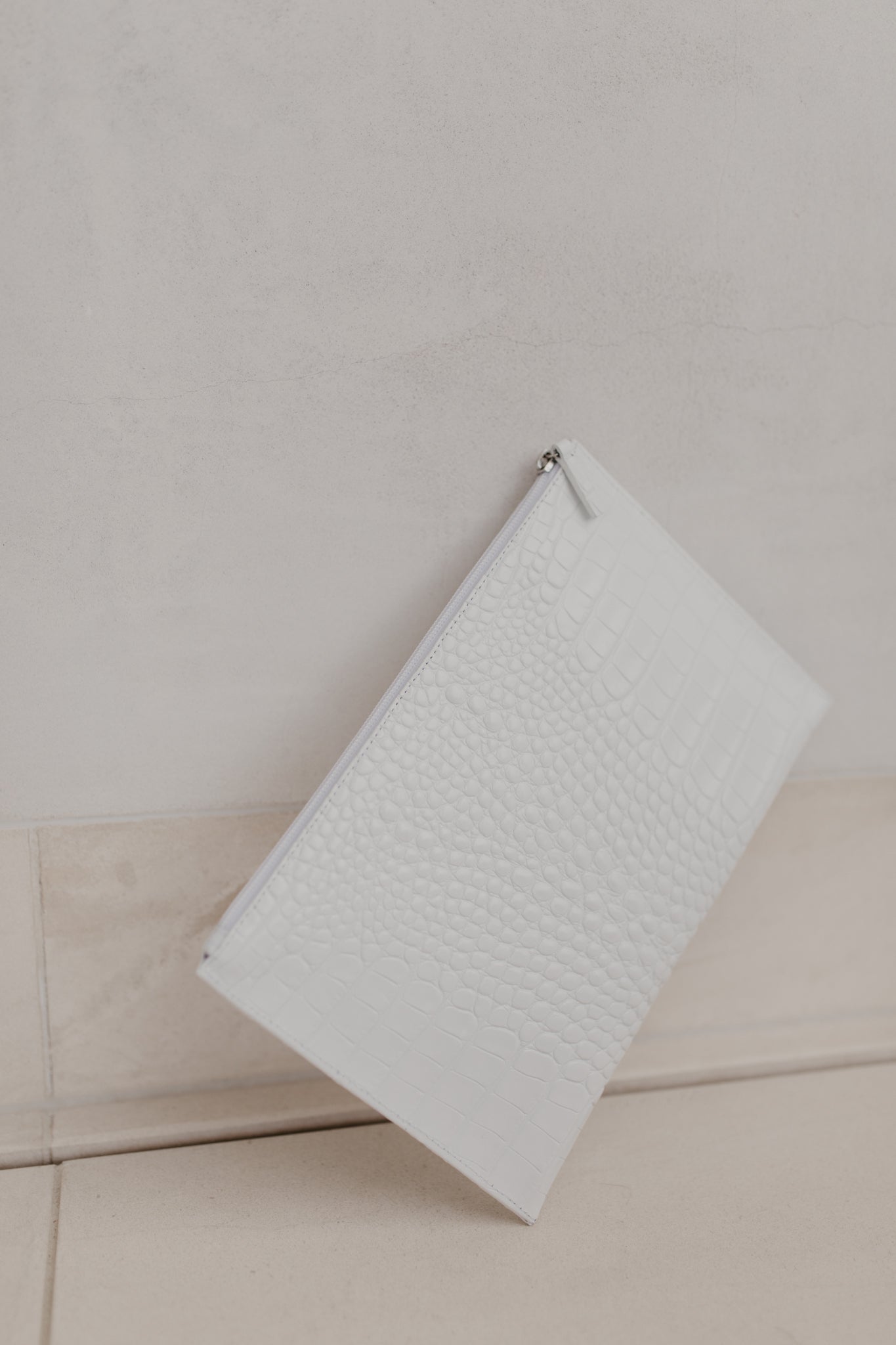 Bridal Collection | Zip Clutch Very White Croco