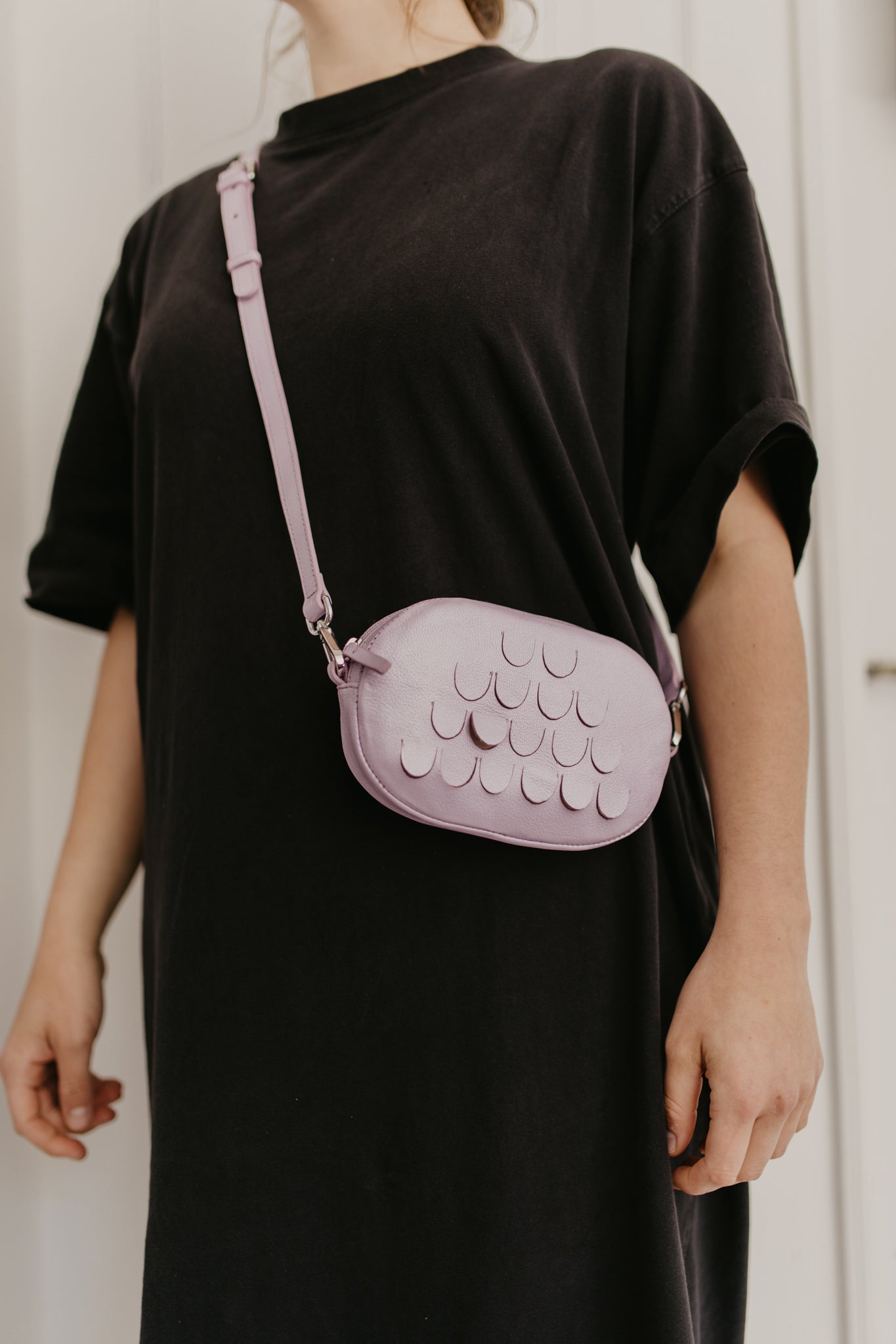 Oval Mini Bag | Lila Shimmer